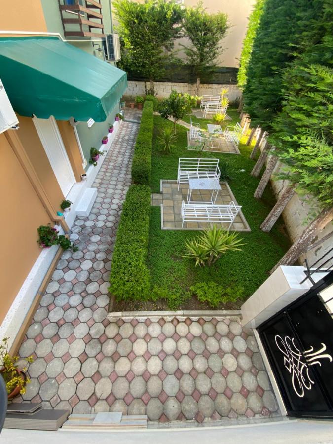 Vila Ajdinaj เบราท ภายนอก รูปภาพ